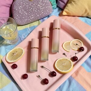 Orchid & Vine Glossy Gloss Lip Gloss Cherry Lemonade Natural Glow Lip Gloss